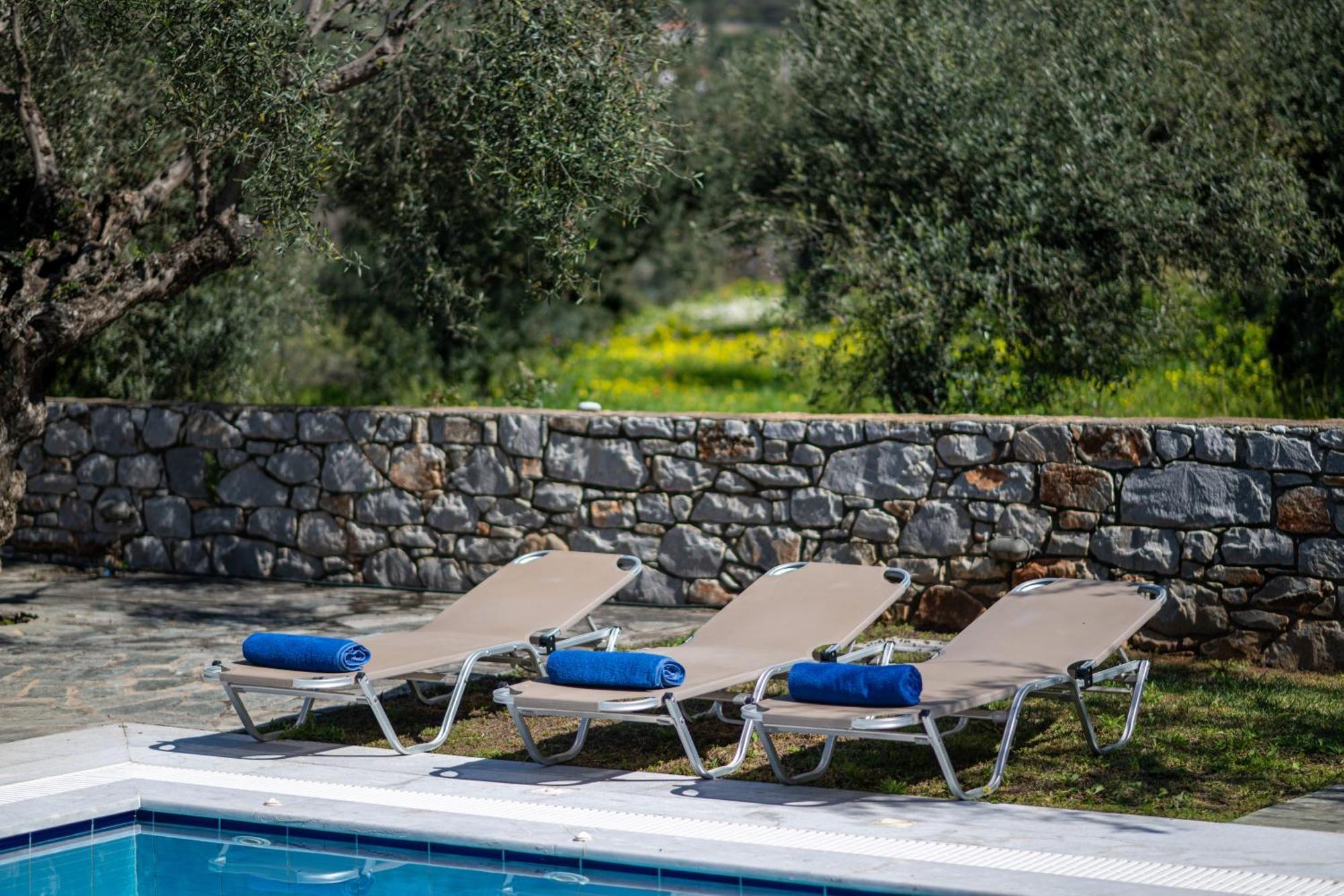 Villa Torri Di Pietra Stoúpa Zimmer foto